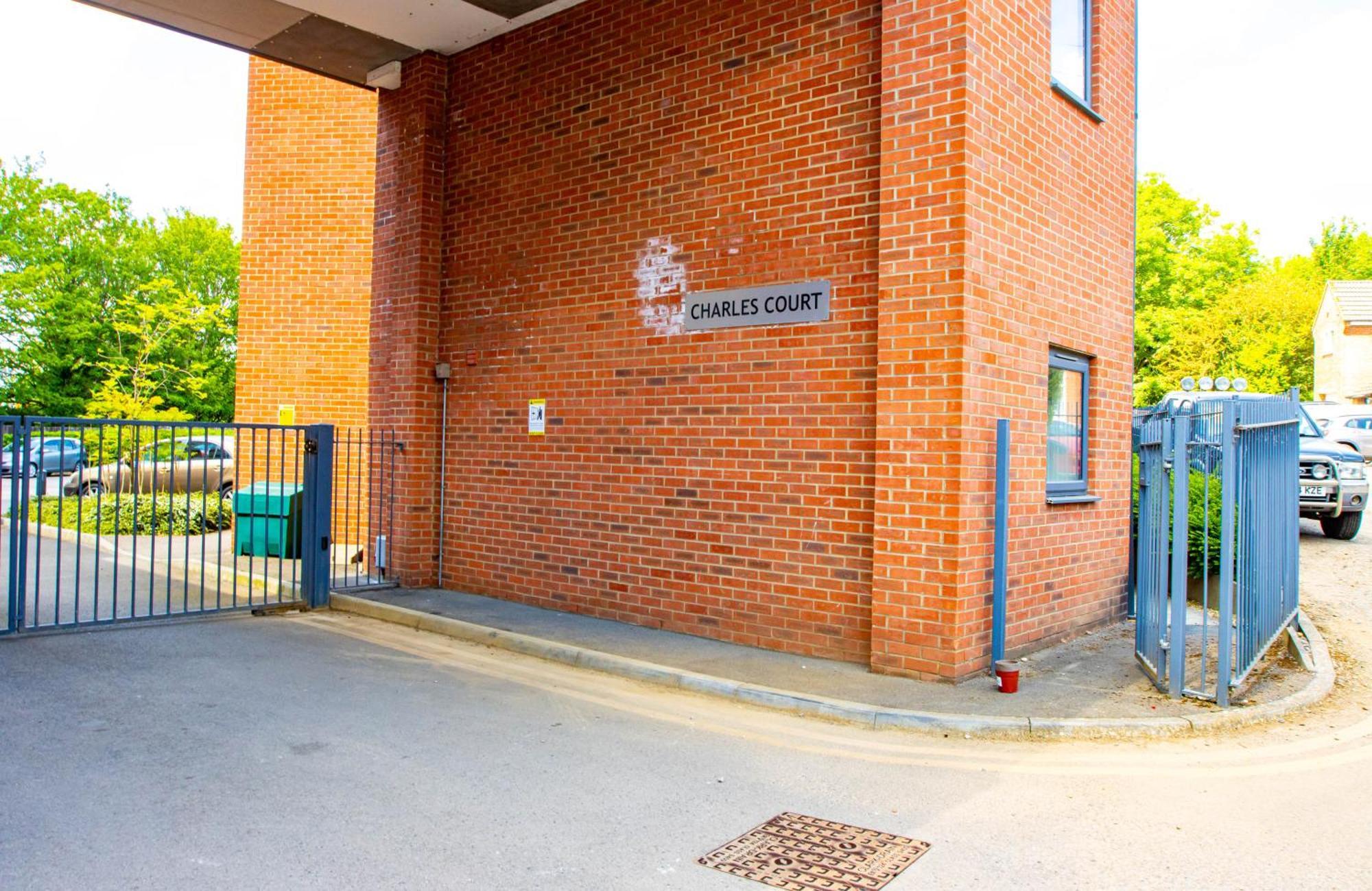 Sianavi Apartments Kettering Kültér fotó